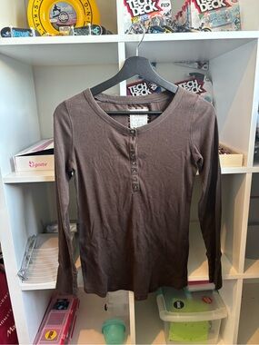 Old Navy Chocolate Brown Ribbed Henley Top